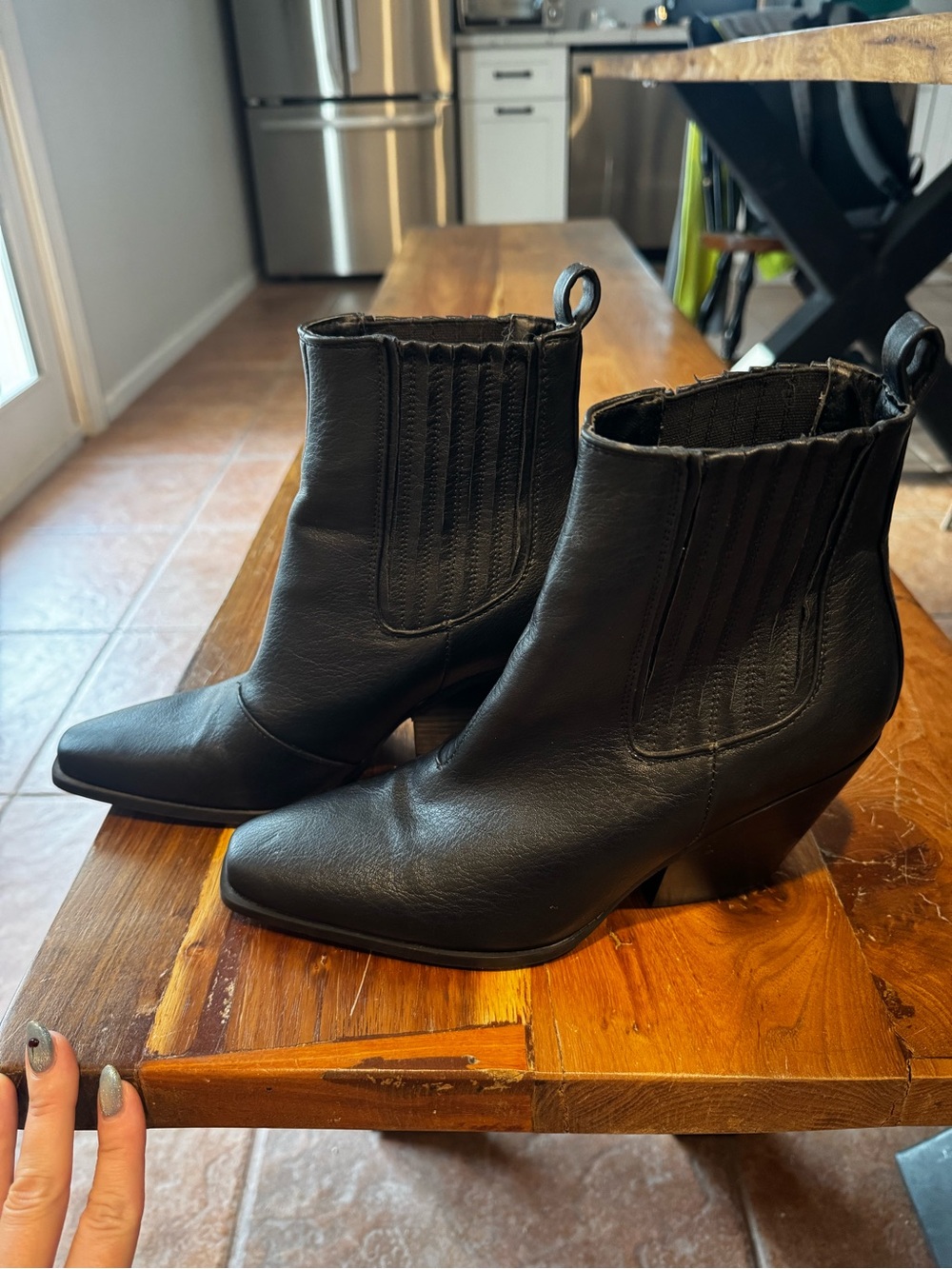 Billini Black Ankle Heeled Chelsea Booties - Women's Stylish Slip-On Boots